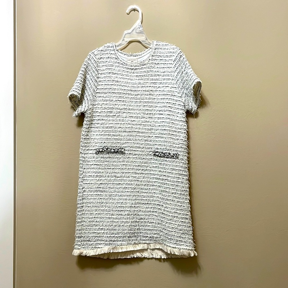 Dress from Hayden Girls. Size 9/10 girls. White pearl fake pockets.